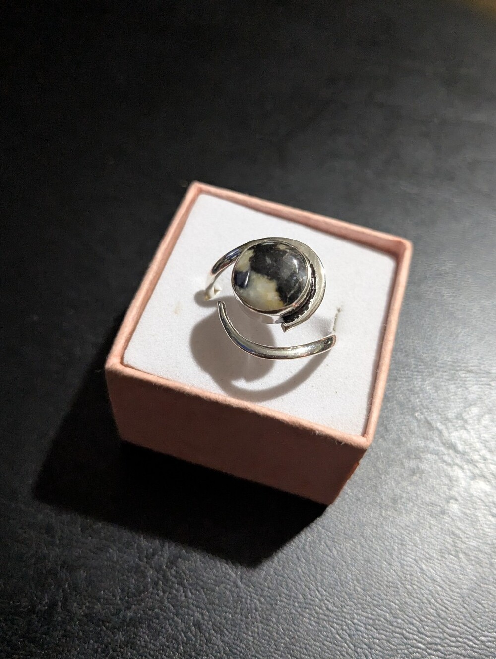Adjustable White Buffalo Turquoise Bypass Ring – (open size)